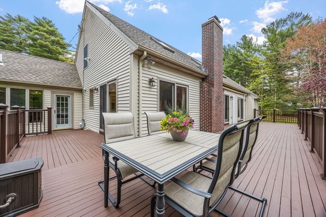 83 Micajah Pond Rd, Plymouth, MA 02360