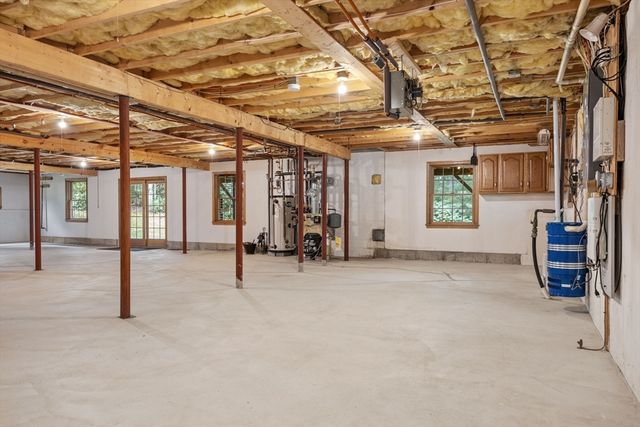 83 Micajah Pond Rd, Plymouth, MA 02360