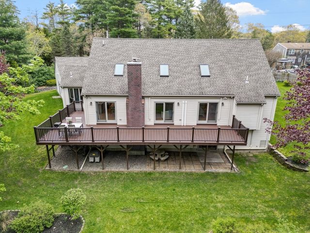 83 Micajah Pond Rd, Plymouth, MA 02360