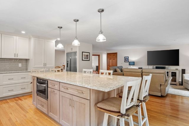 83 Micajah Pond Rd, Plymouth, MA 02360