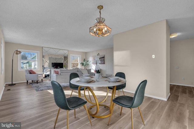 15 EFLAND LN, Willingboro, NJ 08046