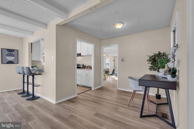 15 EFLAND LN, Willingboro, NJ 08046