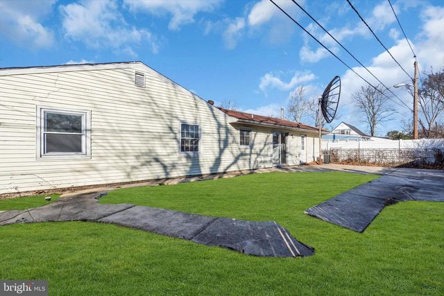 15 EFLAND LN, Willingboro, NJ 08046