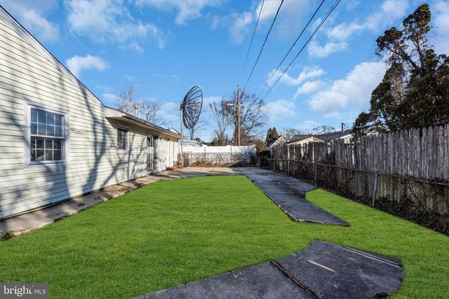 15 EFLAND LN, Willingboro, NJ 08046