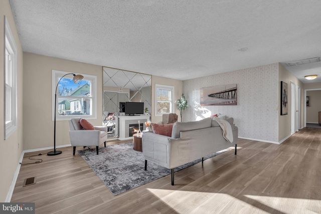 15 EFLAND LN, Willingboro, NJ 08046