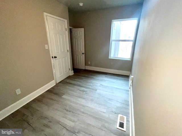 2203 N PINE ST, Wilmington, DE 19802