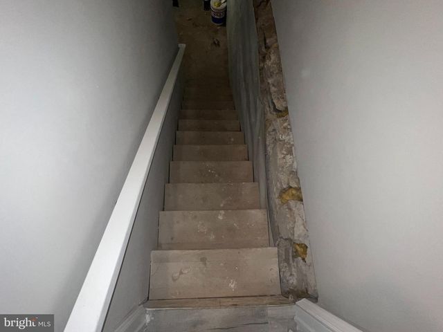 2203 N PINE ST, Wilmington, DE 19802