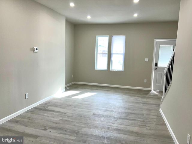 2203 N PINE ST, Wilmington, DE 19802