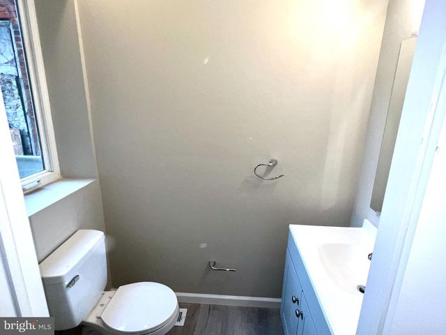 2203 N PINE ST, Wilmington, DE 19802