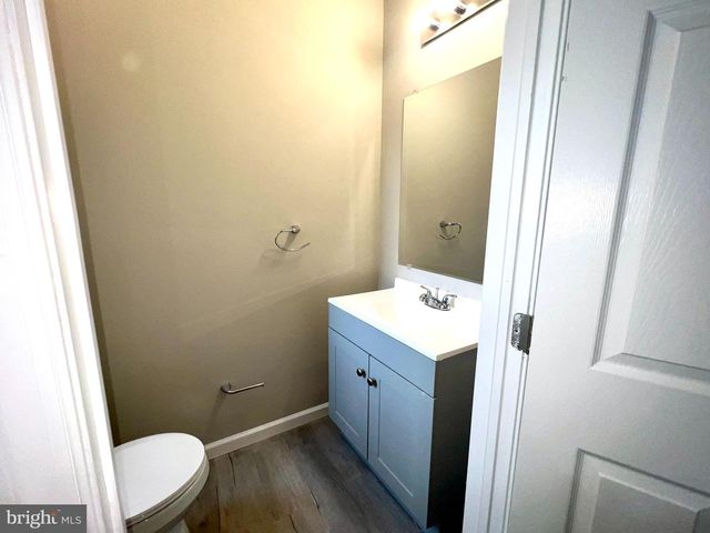 2203 N PINE ST, Wilmington, DE 19802