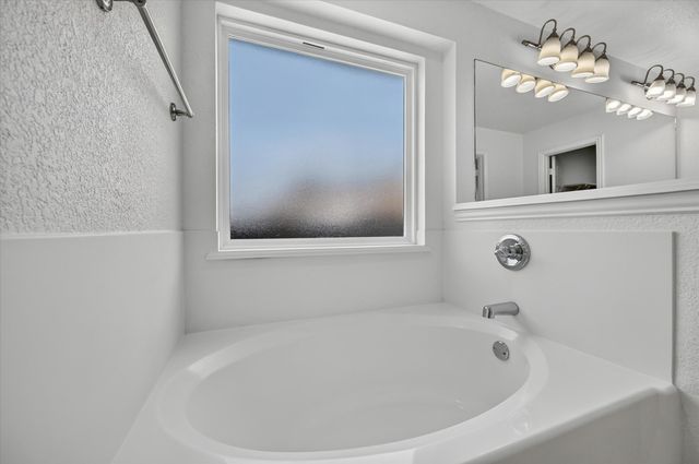 431 Nutmeg, Burleson, TX 76028