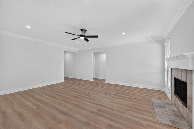 431 Nutmeg, Burleson, TX 76028