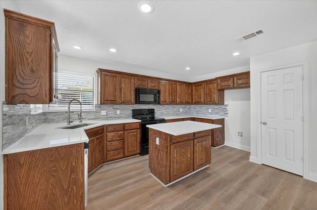 431 Nutmeg, Burleson, TX 76028