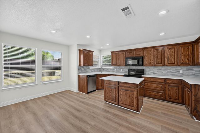 431 Nutmeg, Burleson, TX 76028