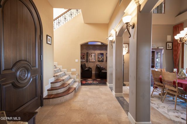 1119 CALLE PARQUE Drive, El Paso, TX 79912