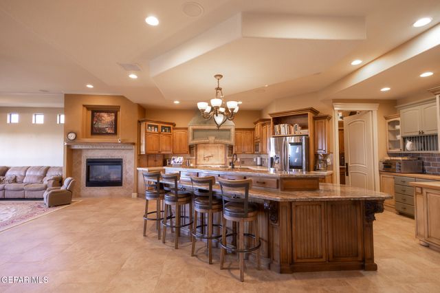 1119 CALLE PARQUE Drive, El Paso, TX 79912