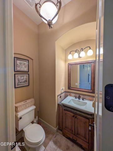 1119 CALLE PARQUE Drive, El Paso, TX 79912