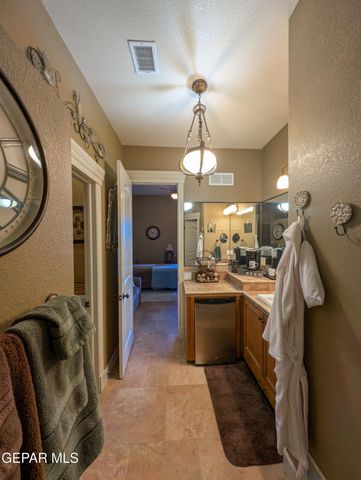 1119 CALLE PARQUE Drive, El Paso, TX 79912