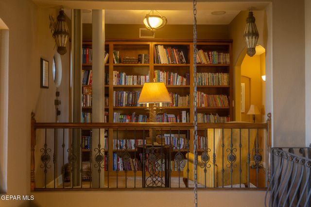 1119 CALLE PARQUE Drive, El Paso, TX 79912