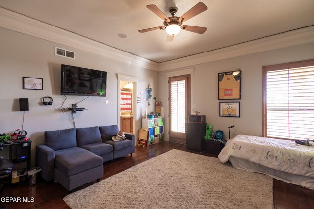 1119 CALLE PARQUE Drive, El Paso, TX 79912