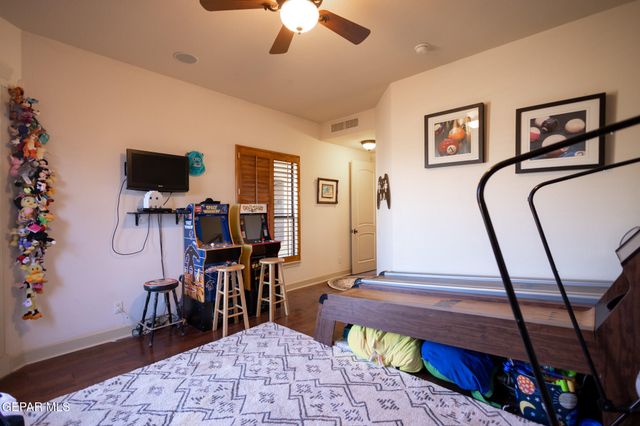 1119 CALLE PARQUE Drive, El Paso, TX 79912