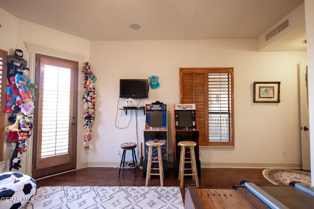 1119 CALLE PARQUE Drive, El Paso, TX 79912