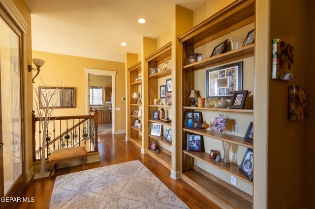 1119 CALLE PARQUE Drive, El Paso, TX 79912