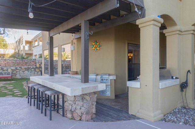 1119 CALLE PARQUE Drive, El Paso, TX 79912