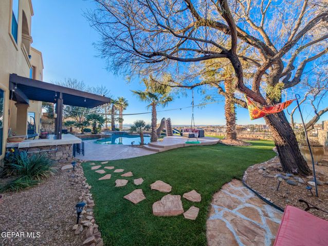 1119 CALLE PARQUE Drive, El Paso, TX 79912