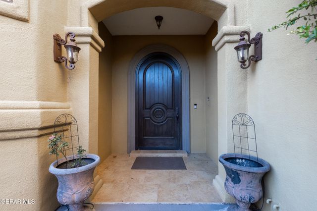 1119 CALLE PARQUE Drive, El Paso, TX 79912