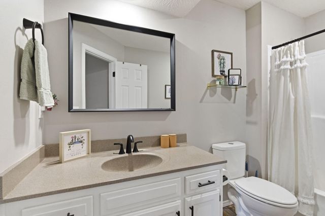 227 S Lulwood Avenue, Springfield, MO 65802