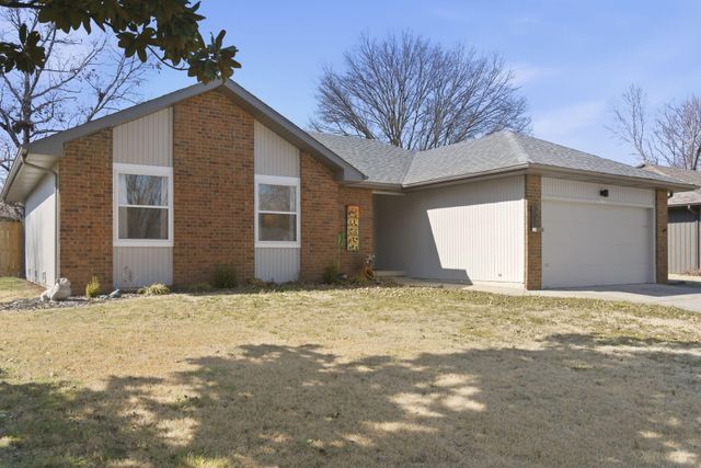 227 S Lulwood Avenue, Springfield, MO 65802