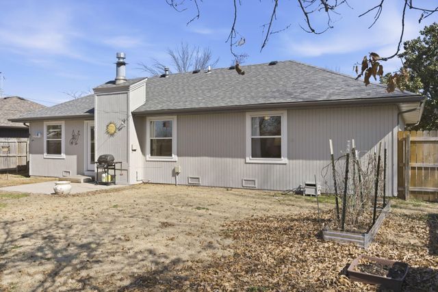 227 S Lulwood Avenue, Springfield, MO 65802