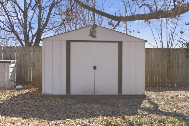 227 S Lulwood Avenue, Springfield, MO 65802