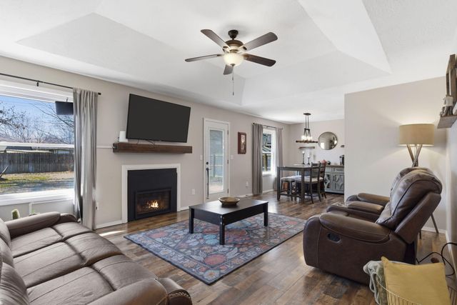 227 S Lulwood Avenue, Springfield, MO 65802