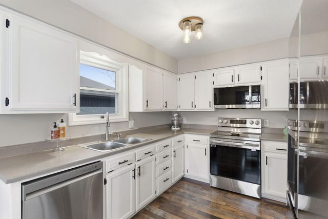 227 S Lulwood Avenue, Springfield, MO 65802