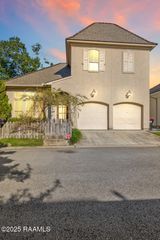 207 Edgehill Circle, Lafayette, LA 70508