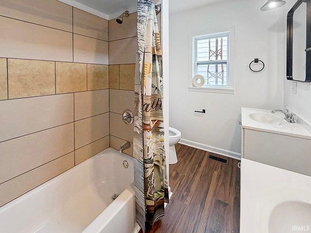 353 Brightwood Drive, Frankfort, IN 46041