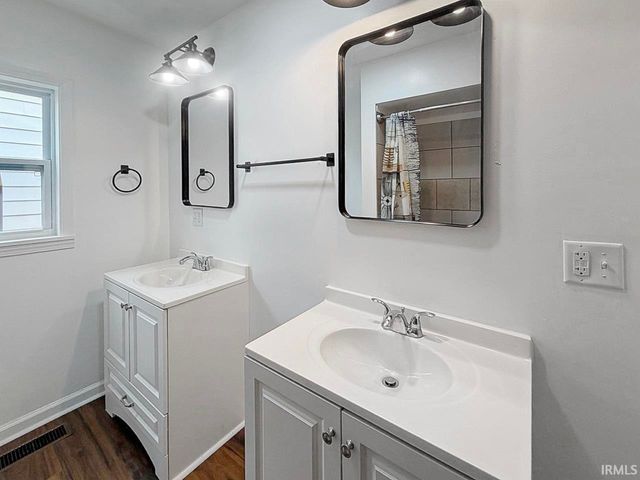 353 Brightwood Drive, Frankfort, IN 46041