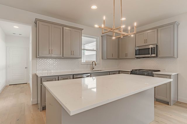 312 Sunset Lane, Fort Worth, TX 76114