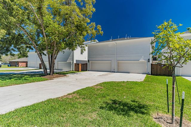 312 Sunset Lane, Fort Worth, TX 76114