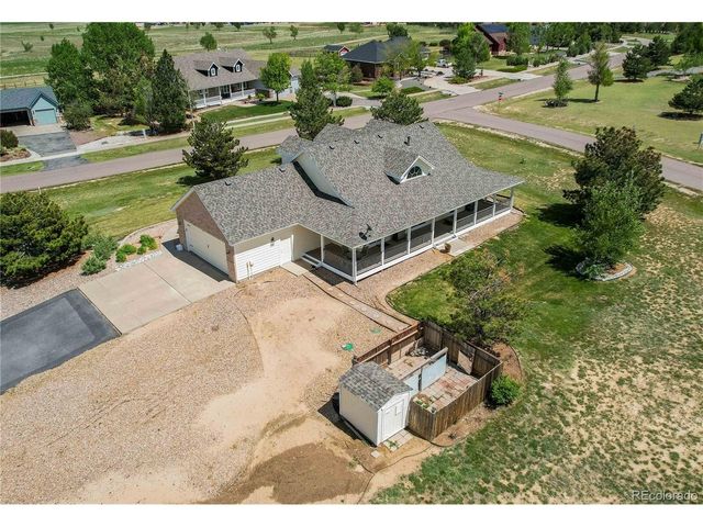 895 Antelope Dr W, Bennett, CO 80102
