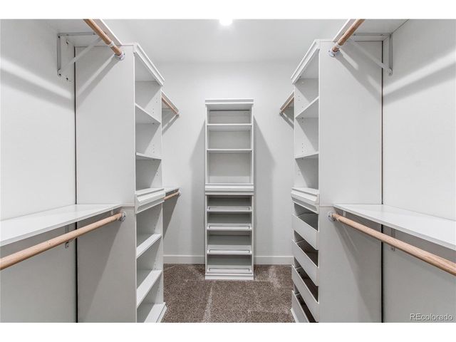 895 Antelope Dr W, Bennett, CO 80102