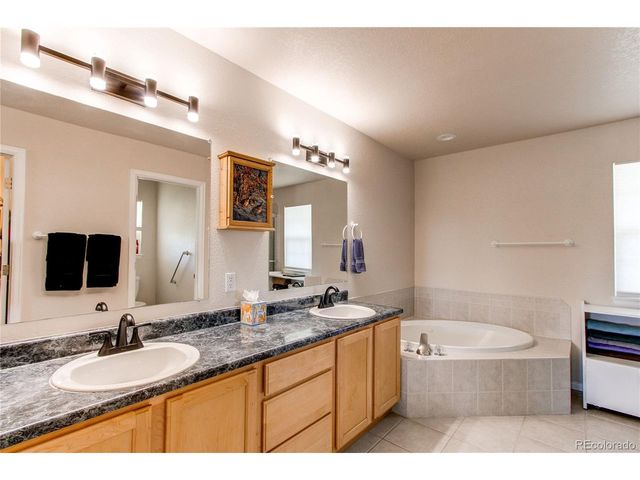 895 Antelope Dr W, Bennett, CO 80102