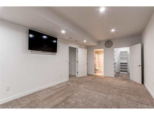 895 Antelope Dr W, Bennett, CO 80102