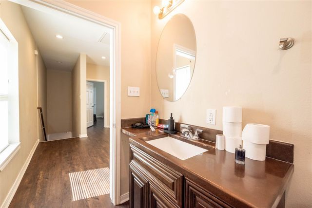 2113 Sealy Street, Galveston, TX 77550