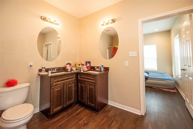 2113 Sealy Street, Galveston, TX 77550