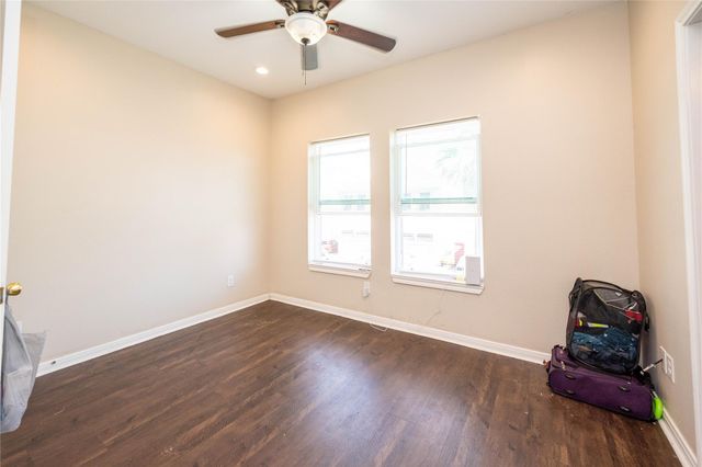 2113 Sealy Street, Galveston, TX 77550