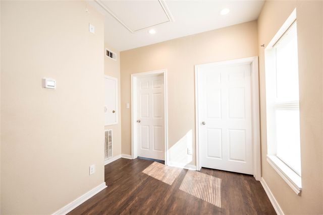 2113 Sealy Street, Galveston, TX 77550