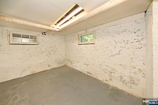 176 Park Avenue, Allendale, NJ 07401